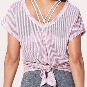 🍋 NWT Lululemon Ahead By Miles Top Size 10